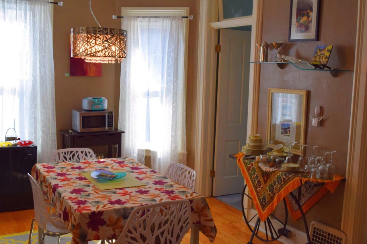 The Muse Gallery Guesthouse Милуоки Экстерьер фото