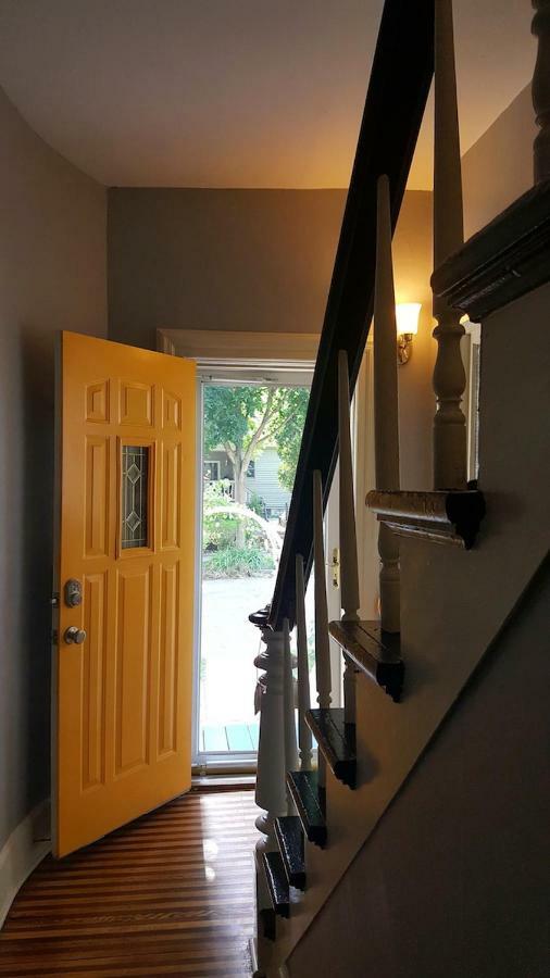 The Muse Gallery Guesthouse Милуоки Экстерьер фото